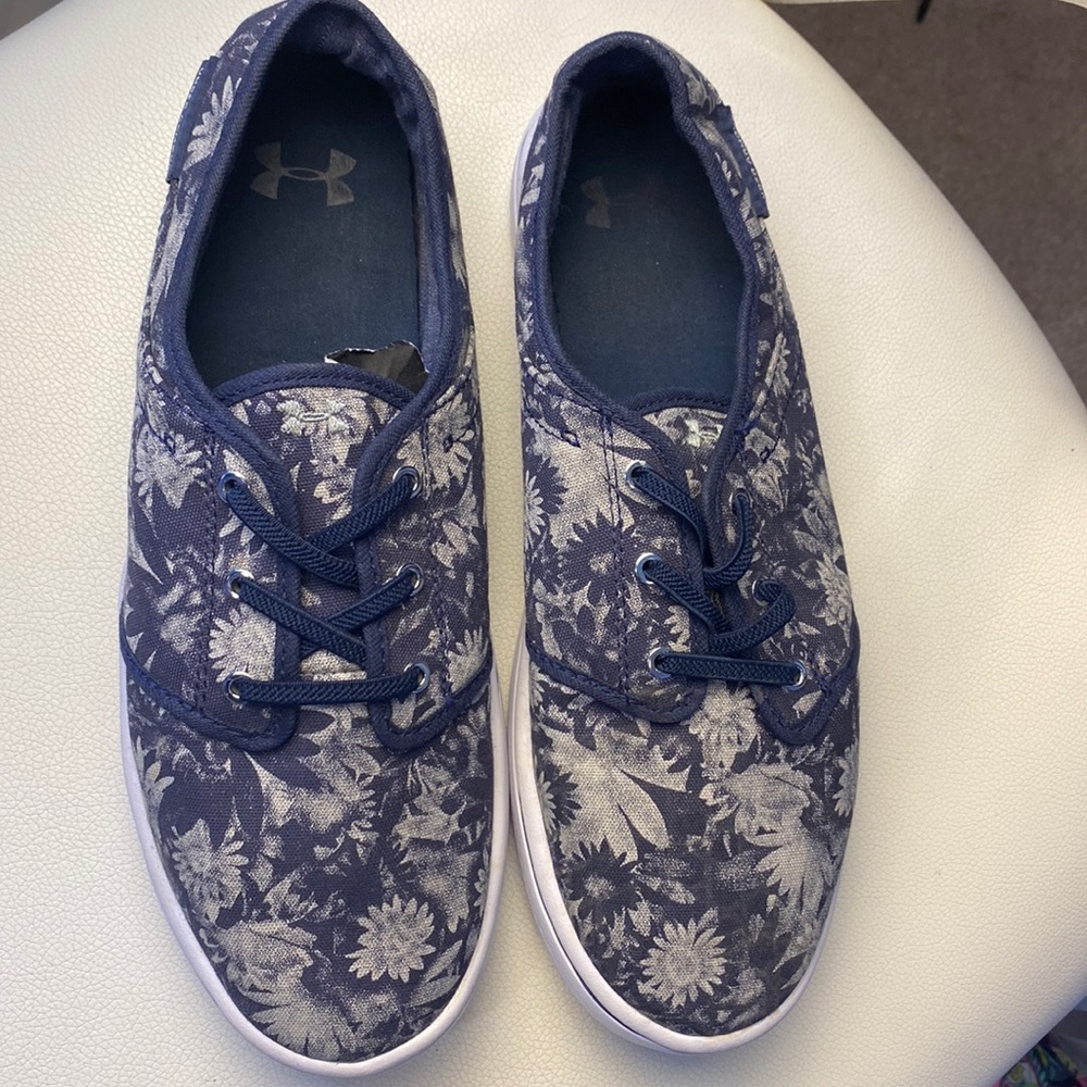 UNDER ARMOUR street encounter floral SHOES